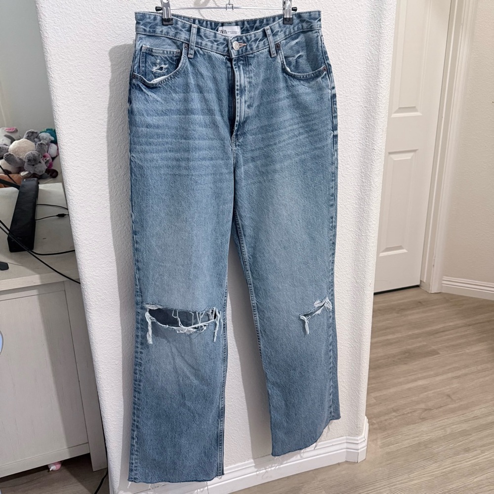 Zara Distressed Blue Jeans size 12